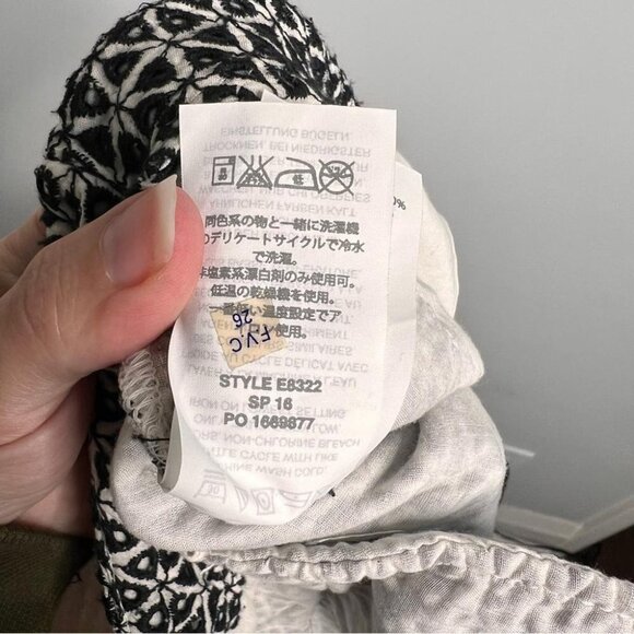 J Crew Womens Size 0 Black White Eyelet Lace Shorts Classic Preppy Coastal - Picture 10 of 12